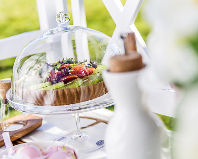 Dining accessories
