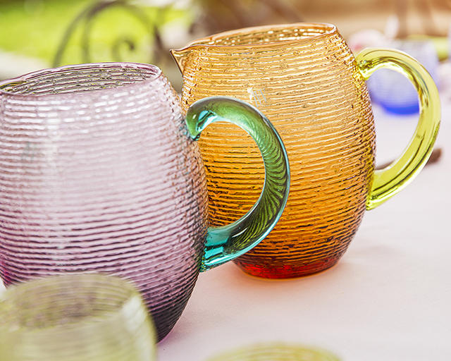 Bottles, caraffes, and decanters