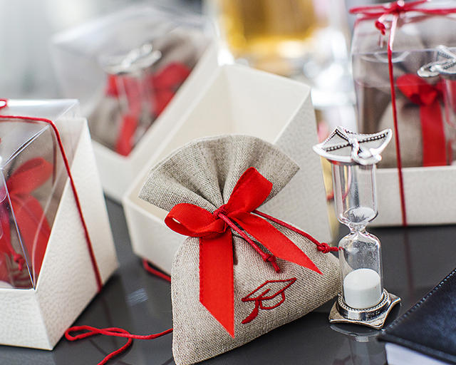 Party favour bags and boxes
