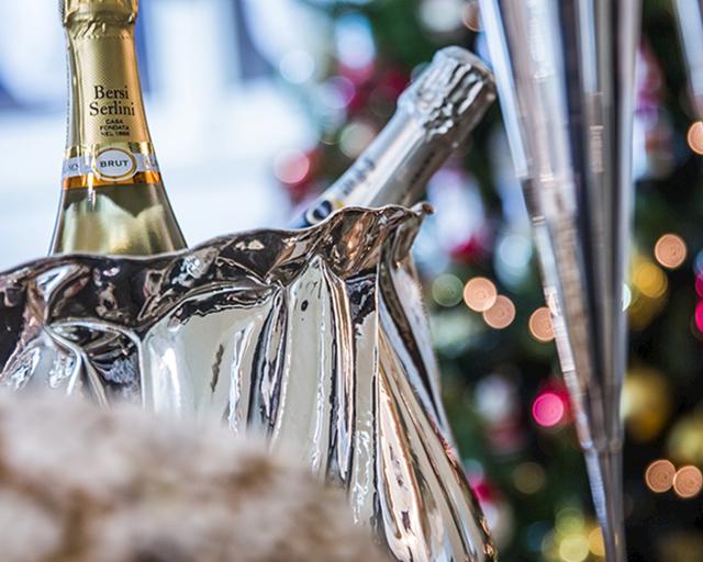 Champagne and ice buket