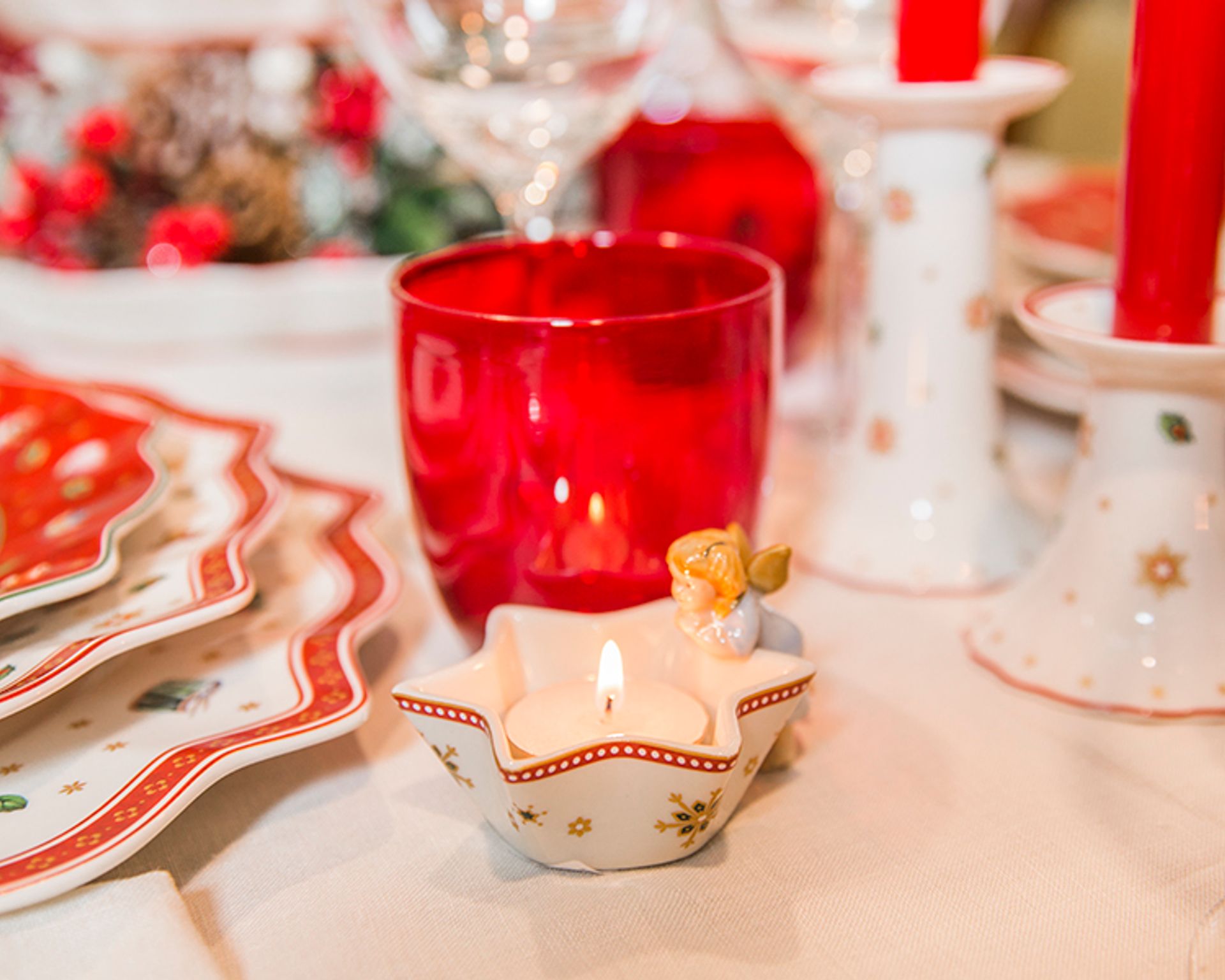 Come apparecchiare la tavola per Natale | Una candela di Villeroy & Boch come segnaposto