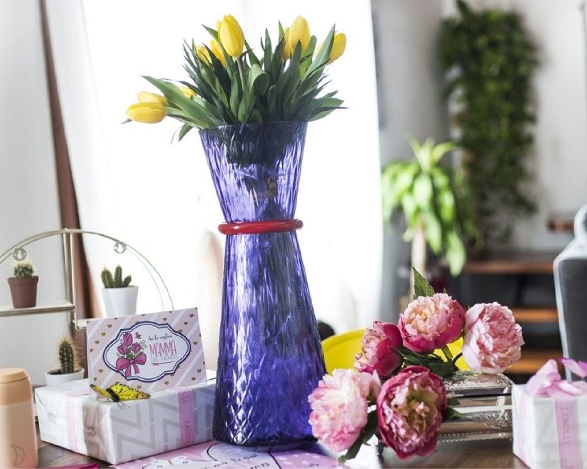 cosa-regalare-per-la-festa-della-mamma-vaso-viola