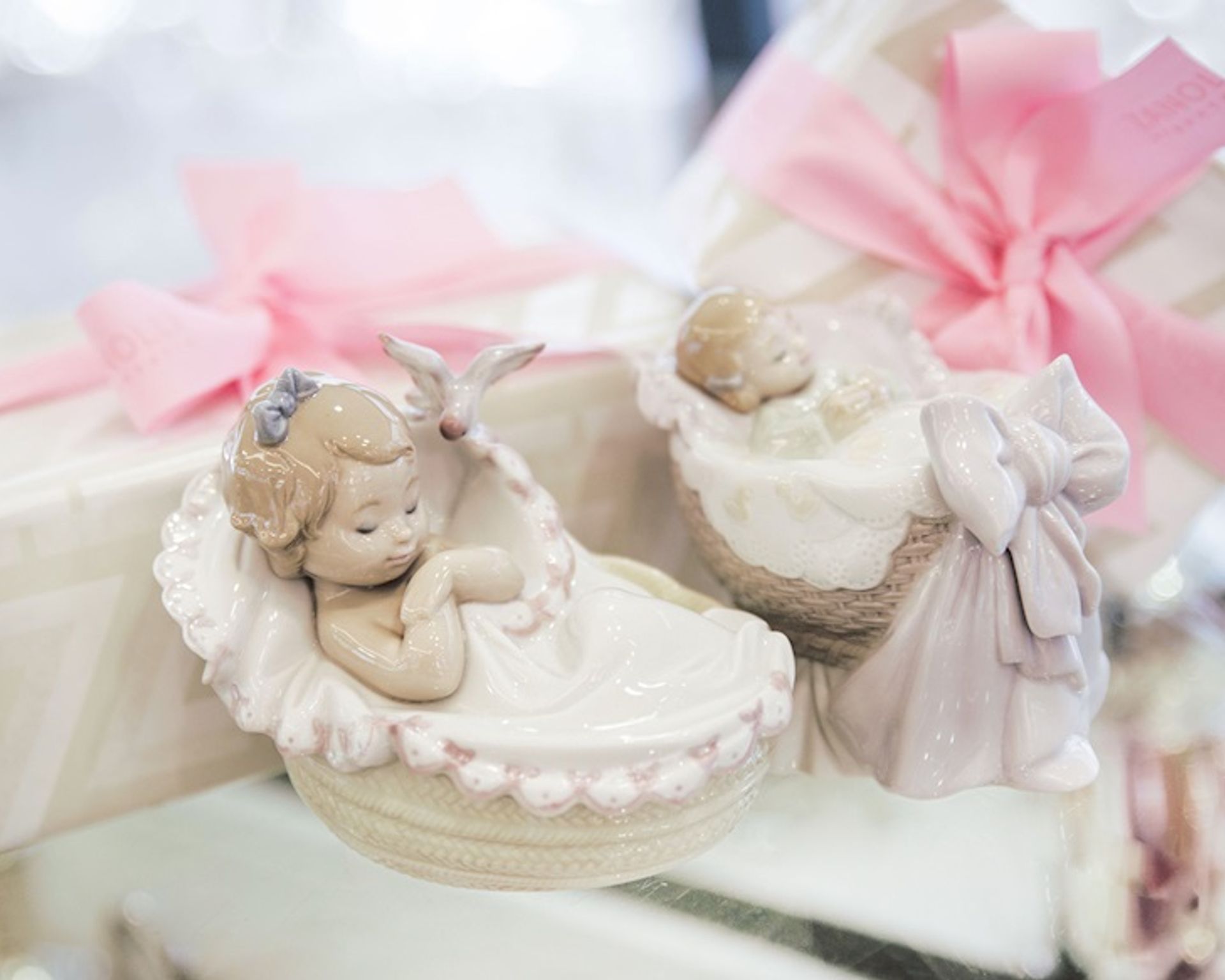 cosa-si-regala-ad-un-battesimo-scultura-lladro-sogni