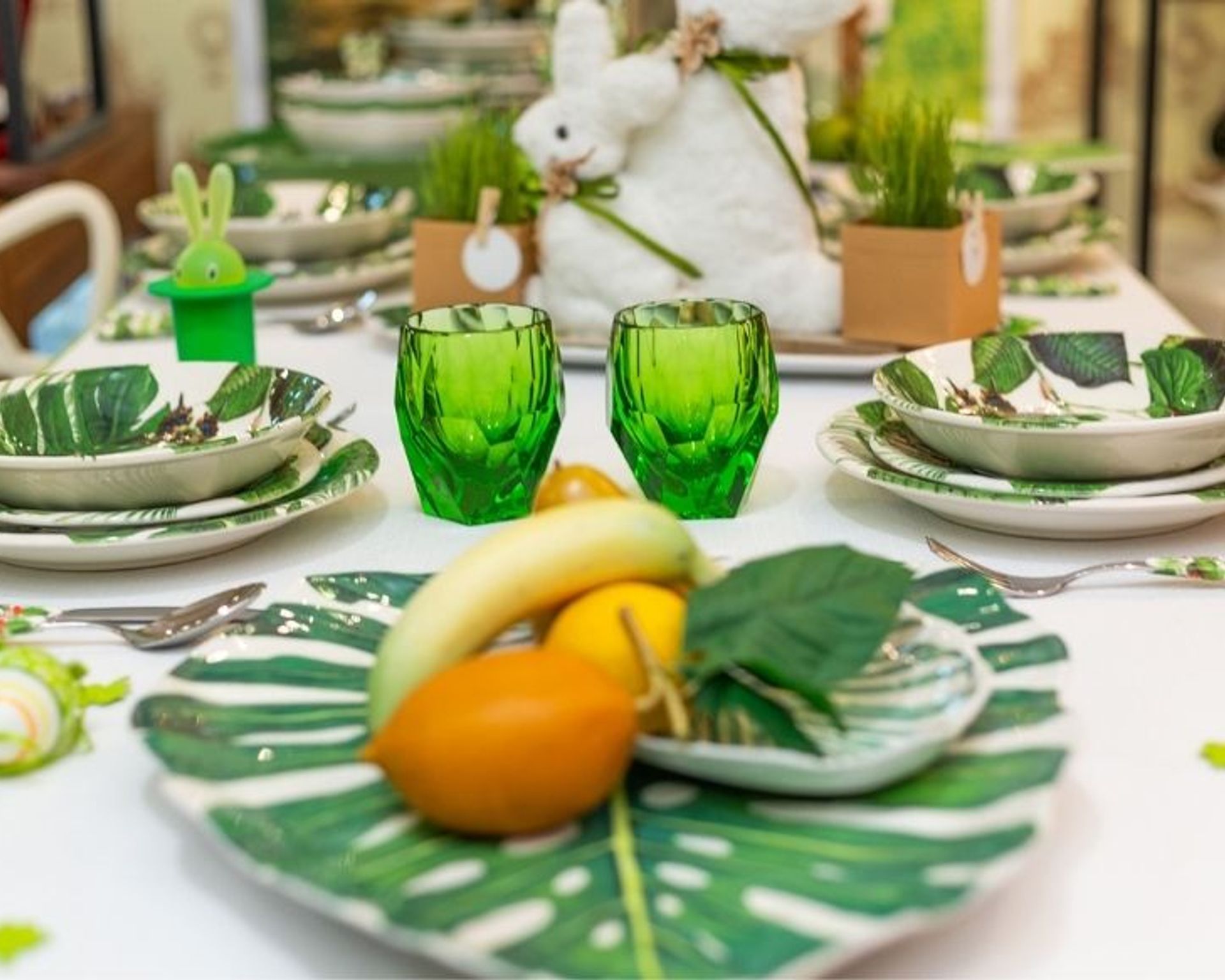 la-tavola-di-pasqua-vassoi-e-coniglietti