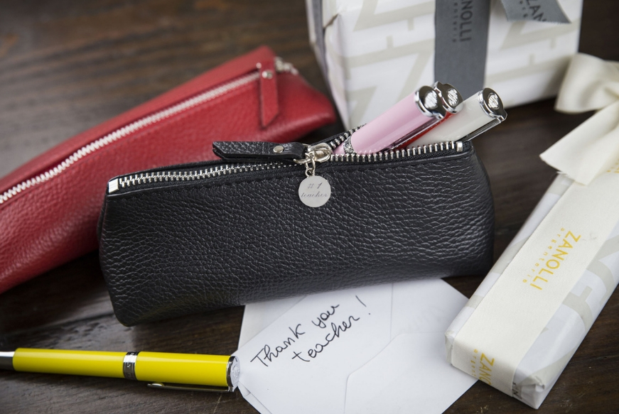 10-idee-regalo-per-le-maestre-astucci