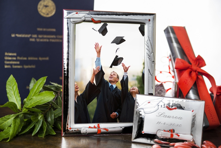 Cosa-regalare-alla-laurea-cornice