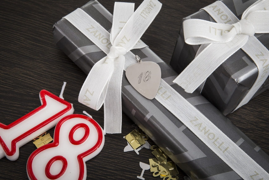 idee-regalo-per-18-anni-plettro