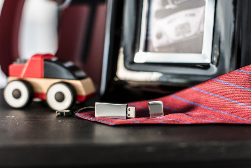 idee-regalo-per-la-festa-del-papa-usb