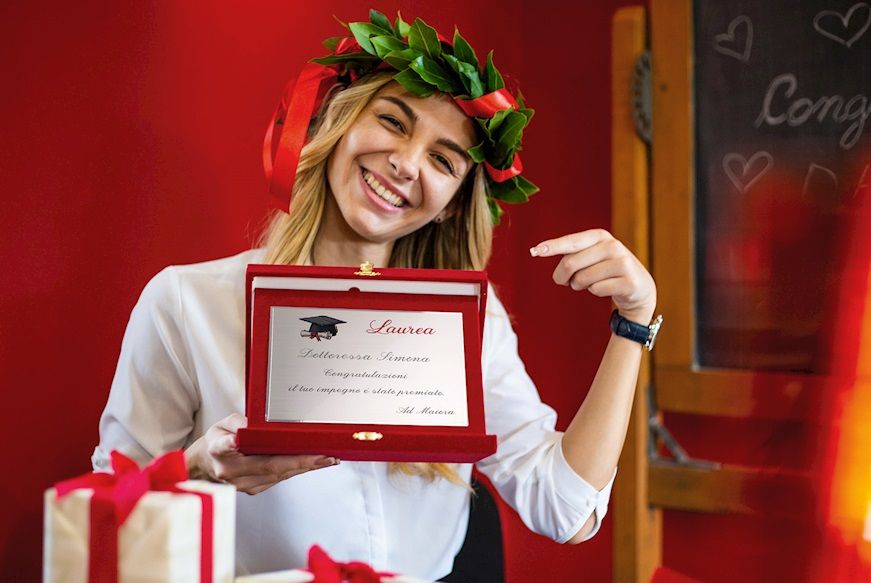 incisione-targhe-personalizzate-laurea