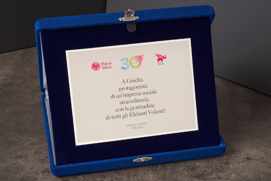 incisione-targhe-personalizzate-stampa