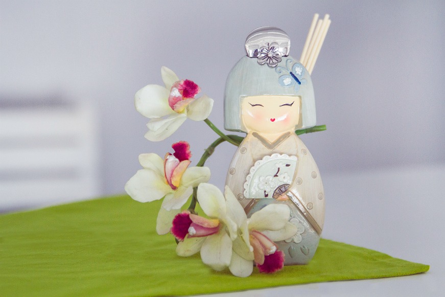 Profumi per la casa con bastoncini: Kokeshi Verità
