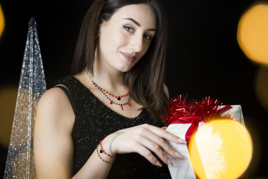 regali-di-natale-per-lei-outfit-natalizio