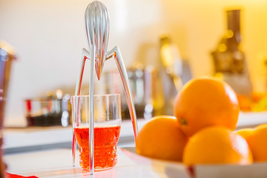 Regali per la casa originali:spremiagrumi Juicy di Alessi