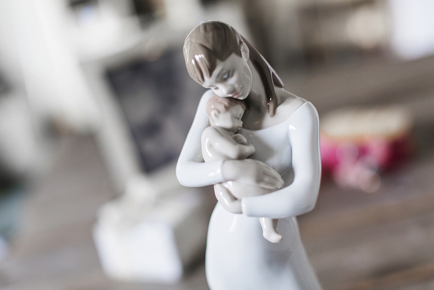 regalo-per-madrina-battesimo-statuina-lladro