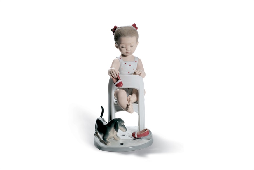 Sculture moderne: Raccogli la mia scarpina, Lladrò