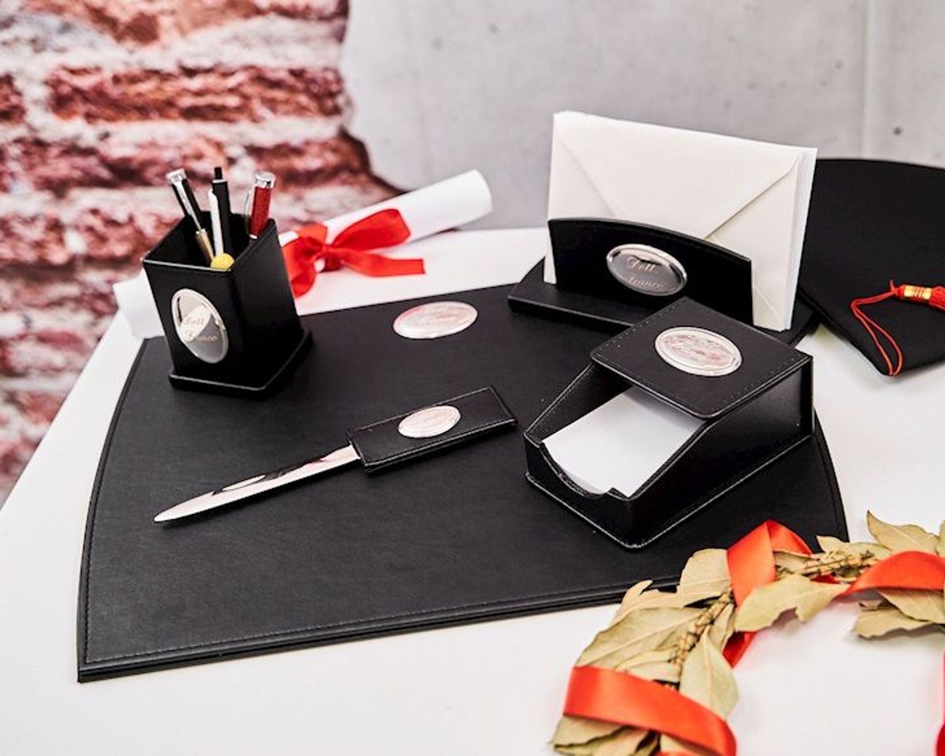 regali-di-laurea-per-lui-set-ufficio
