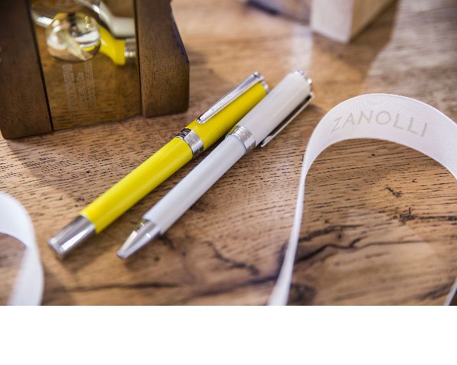 Roller pen tu resin yellow