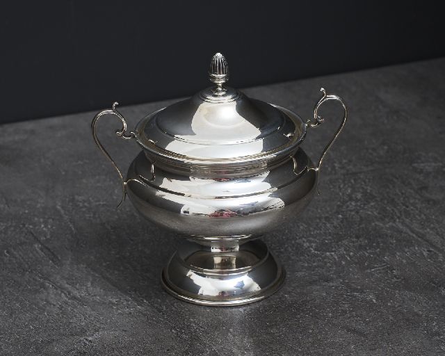 Sugar bowl silver 142 grammi