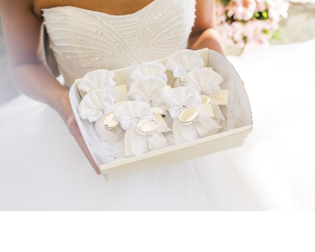 Oval Pill Box Silver Beaded Model With Sugared Almonds Selezione Zanolli 167829 624a80hx