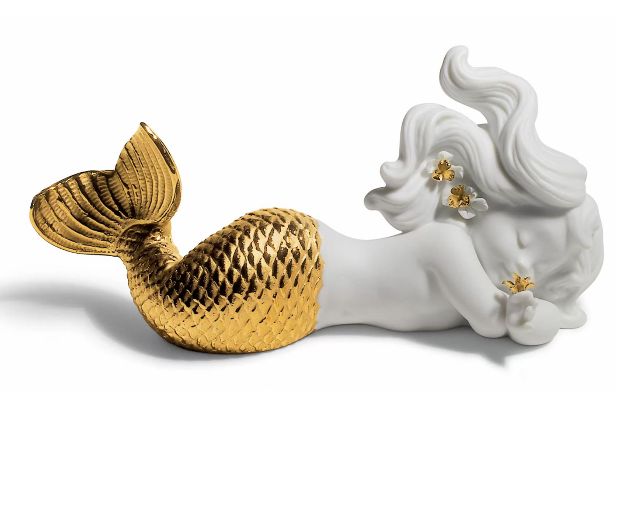 Day dreaming at see mermaid porcelain