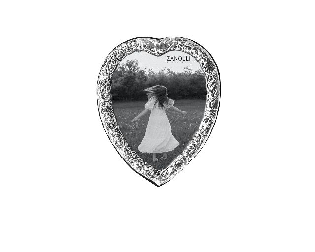 Picture frame heart silver in victorian style