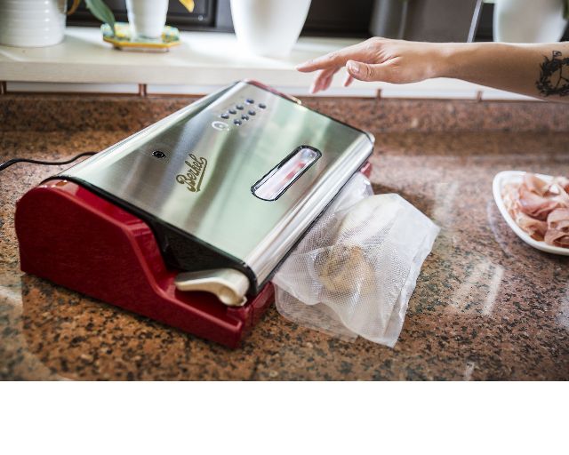 Macchina sottovuoto vacuum rosso