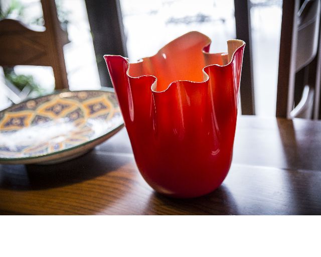 Vaso Fazzoletto Vetro Di Murano Bicolore Rosso Interno Verde Mela Venini 154209 93170000rvvm
