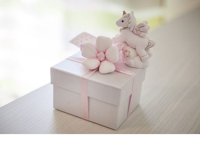Pegaso pink with sugared almonds