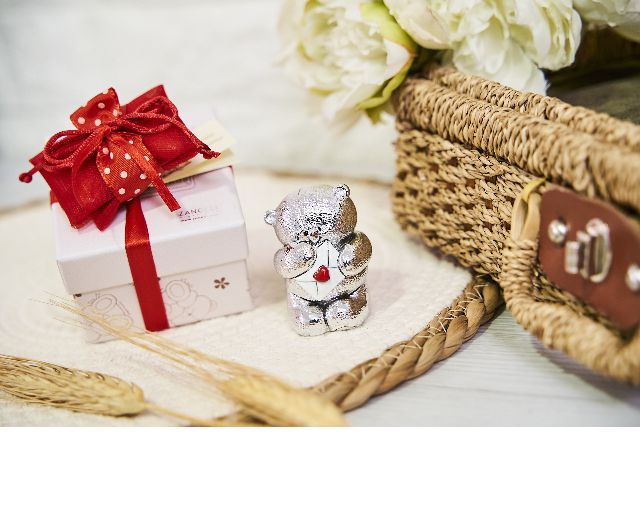 Figurina orsetto forever friends con letterina e ciuffo portaconfetti