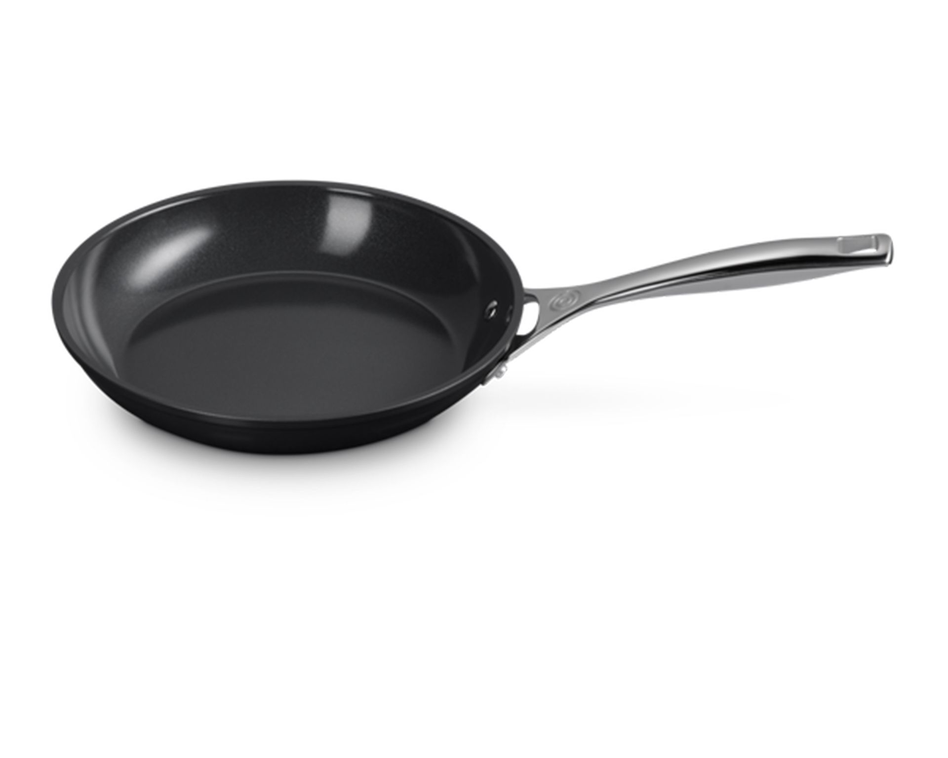 Padella Bassa Essential In Ceramica Antiaderente Le Creuset