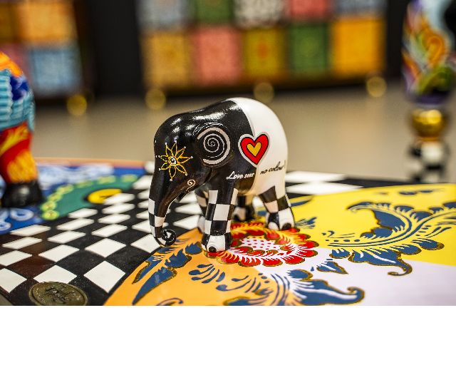 Elephant Parade Love Sees No Colour Elephant Parade