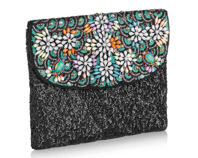 Clutch in tessuto nero con fiori