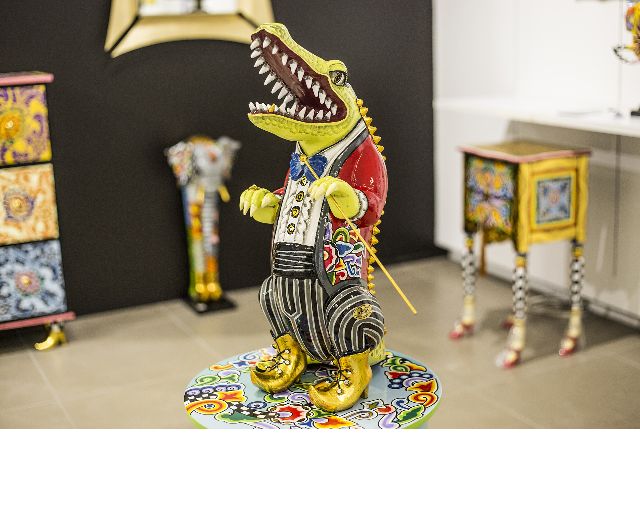 Alligator leonard l hand painted