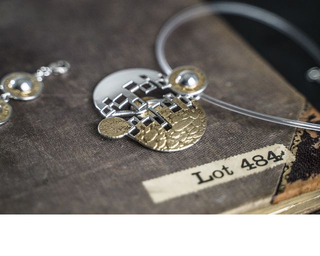 Girocollo metamorfosi argento
