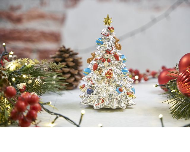 Christmas tree music box