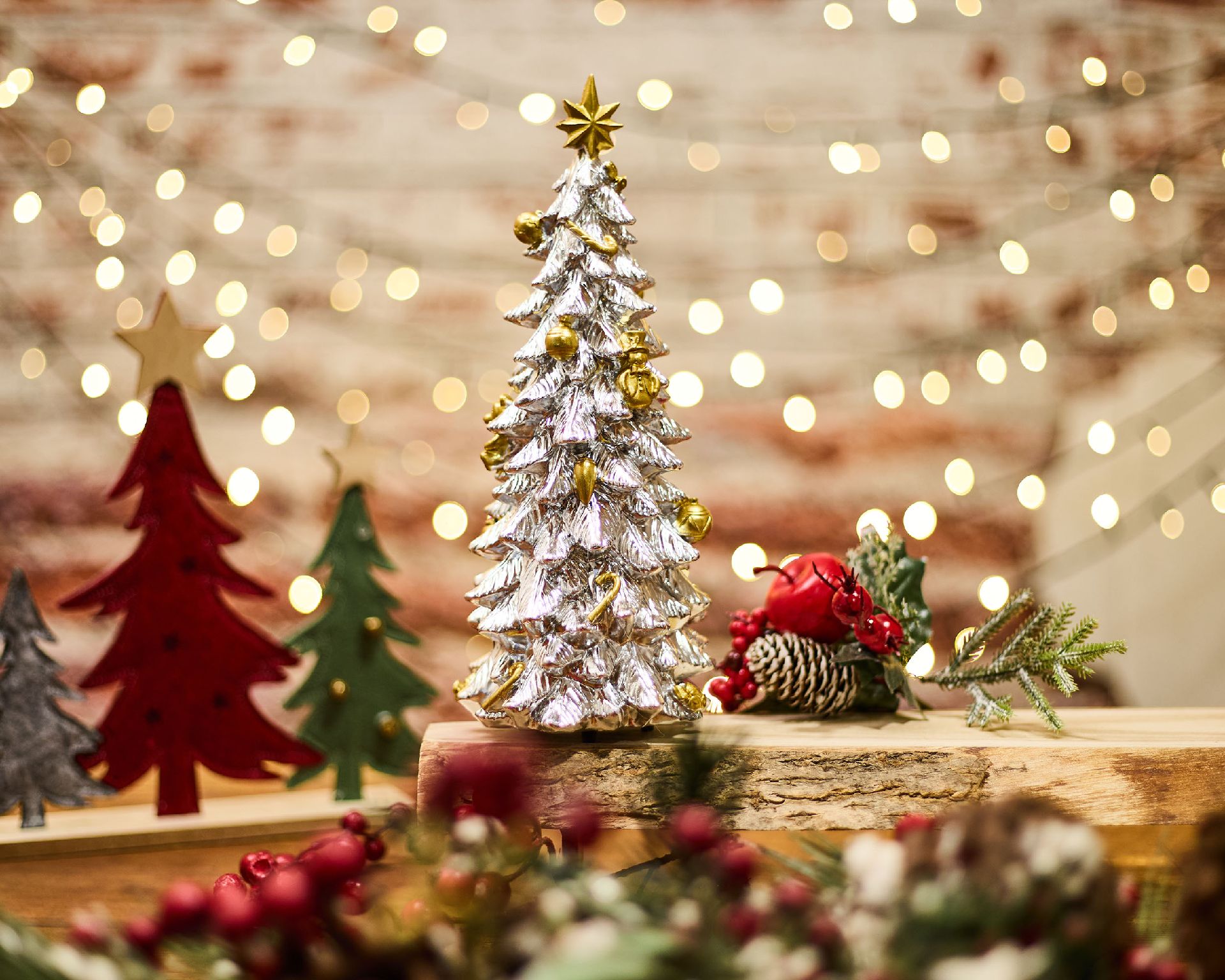Idea Regalo Natale Carillon Albero Di Natale Dorato Selezione Zanolli 189344 592n859206