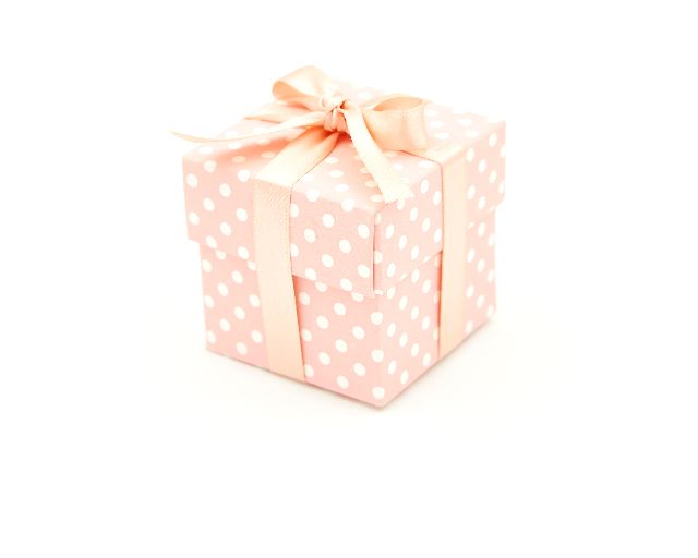 Favor box dots pink