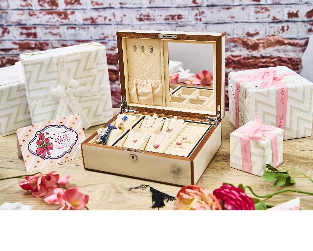 Jewelery Box In White Wood Pozzi Milano 179278 984pm0212w