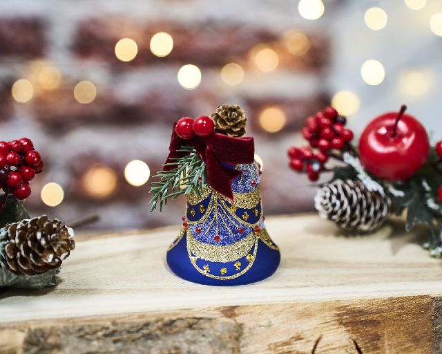 Idea regalo natale campanella blu con luce led e fiori