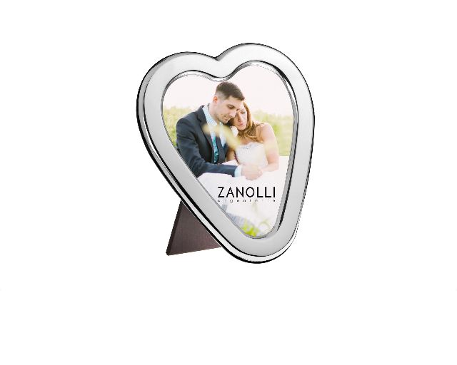 Picture frame silver in the shape of heart