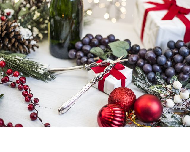 Grape cutter nutcracker silver in english style