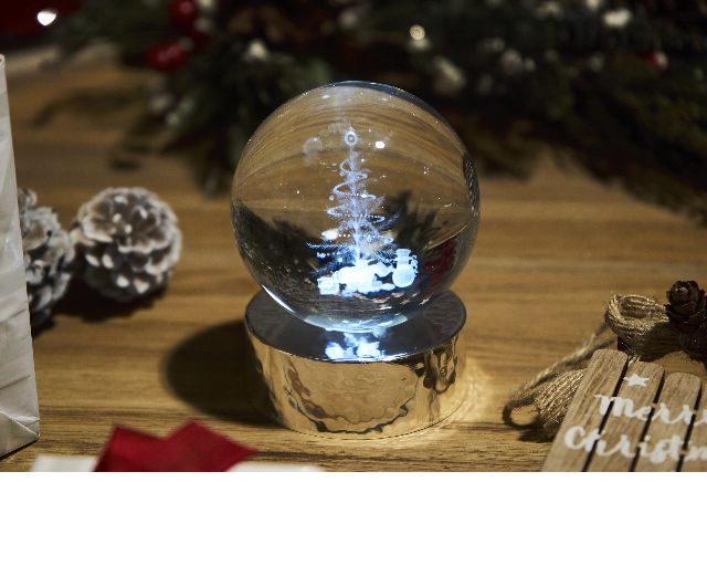 Sfera Di Cristallo Albero Con Incisione Laser 3d E Base In Argento Lucido Selezione Zanolli 185441 624albero05
