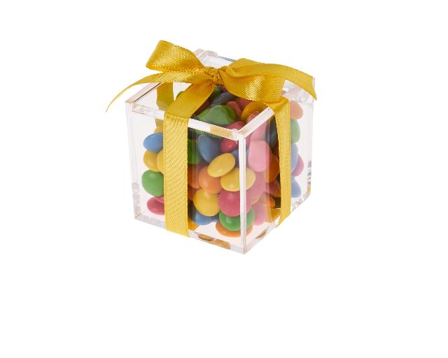 Scatolina in plexiglass con smarties e nastro giallo