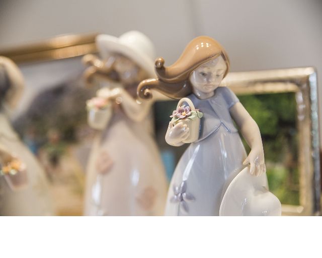 Piccola Viola Porcellana Lladro