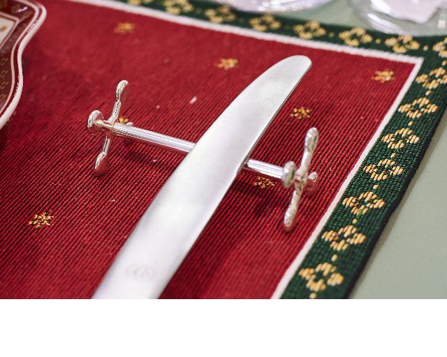 Cutlery support silver plated