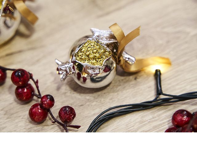 Idea regalo natale melograno portafortuna oro