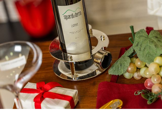 Set Vino Argento Trilaminato 3 Pezzi Portabottiglia Tappo E Salvagoccia Selezione Zanolli 172358 624w6022