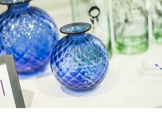 Vaso monofiore balloton vetro di murano zaffiro con filo rosso