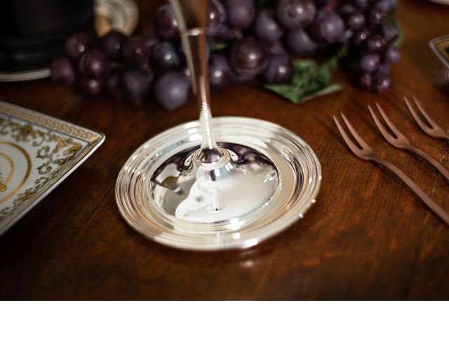 Coaster silver plated in english style