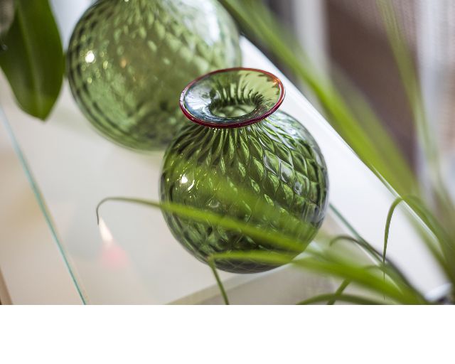 Vaso Monofiore Balloton Vetro Di Murano Verde Mela Con Filo Rosso Venini 154298 93110014vmrv